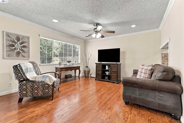 8657 Davona Dr, Dublin, CA 94568