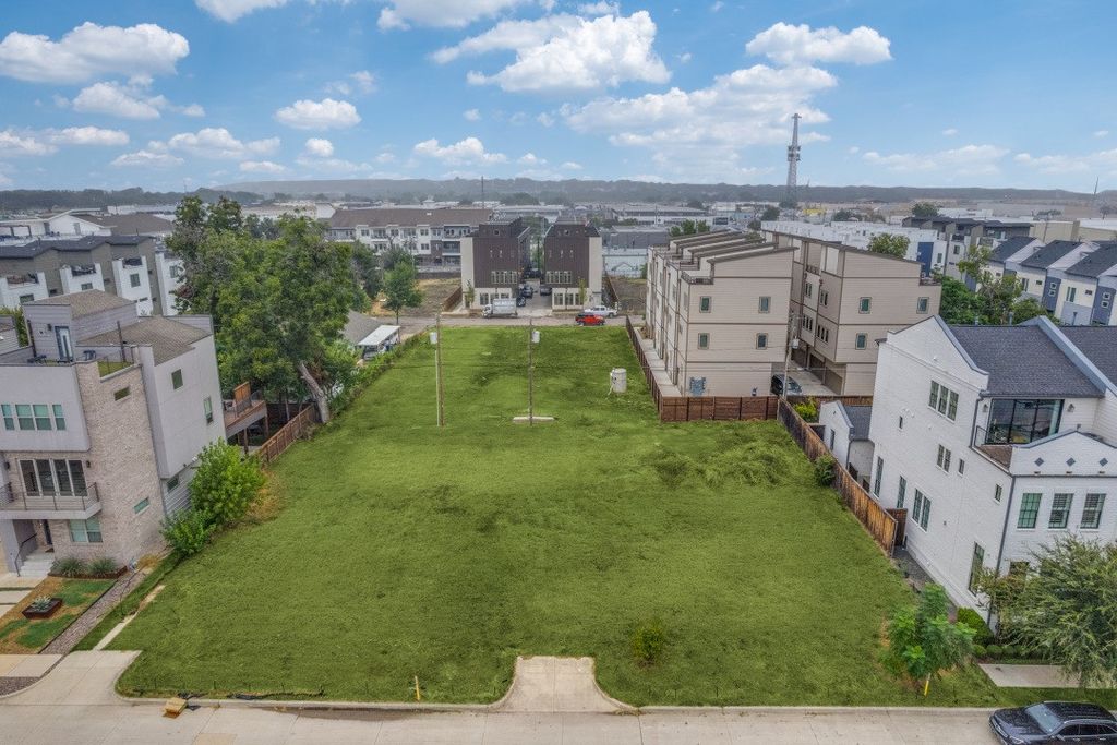 2818 Wingate Street, Fort Worth, TX 76107