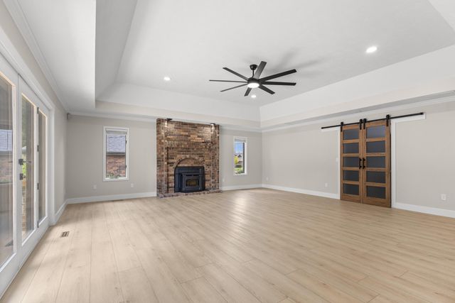 4081 E Kingsbury Street, Springfield, MO 65809