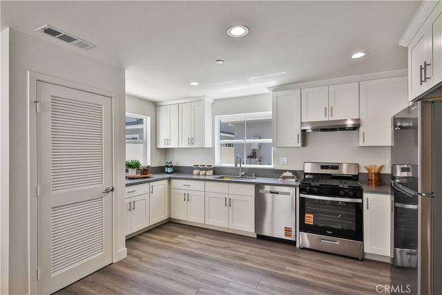 6826 N Whitman Avenue, Van Nuys, CA 91406