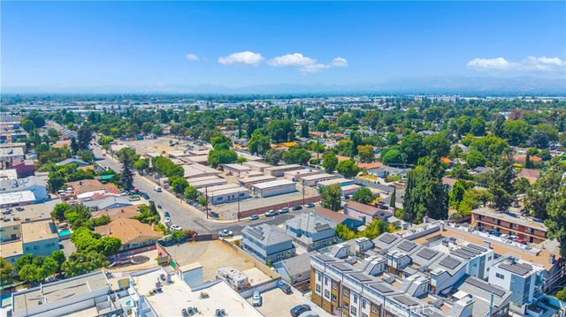 6826 N Whitman Avenue, Van Nuys, CA 91406