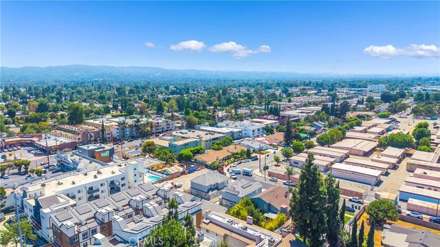 6826 N Whitman Avenue, Van Nuys, CA 91406