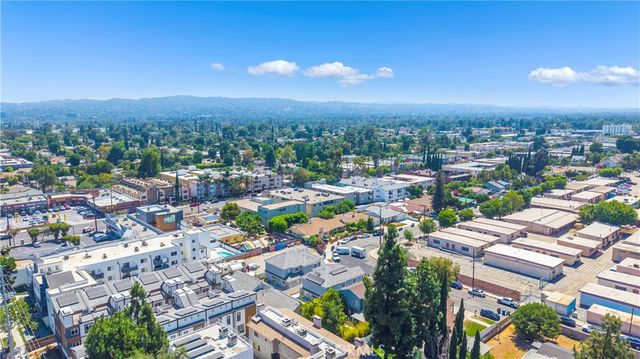 6826 N Whitman Avenue, Van Nuys, CA 91406