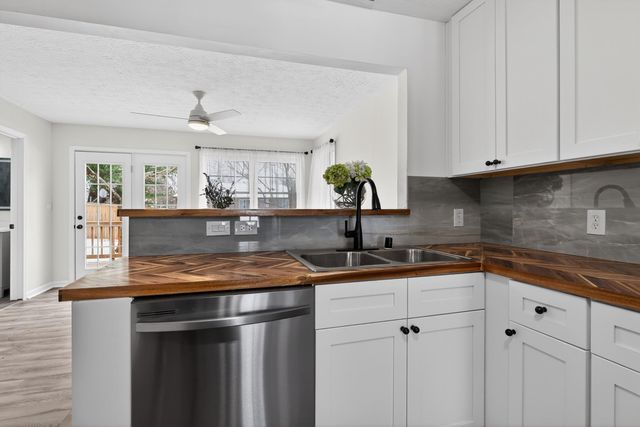 1004 Nicolet Court, Lexington, KY 40515