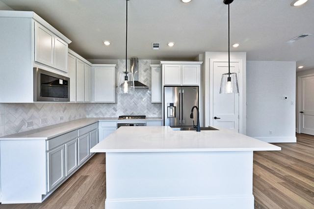 3226 Royal Oaks Hollow Lane, Houston, TX 77082