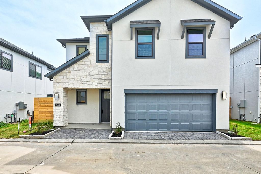 3226 Royal Oaks Hollow Lane, Houston, TX 77082