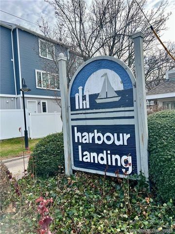 127 Harbour Close 127, New Haven, CT 06519