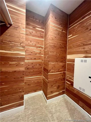 127 Harbour Close 127, New Haven, CT 06519