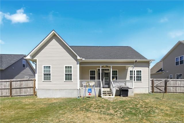 2121 Stonewash Drive, Fayetteville, NC 28306