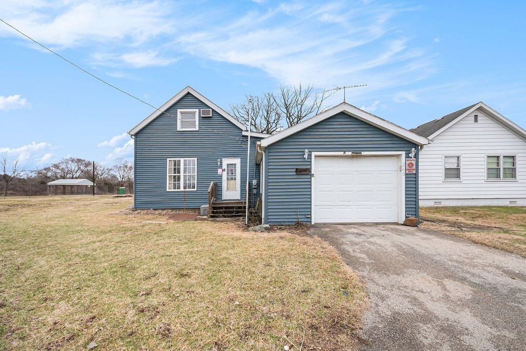 265 N Monroe Street, South Wilmington, IL 60474