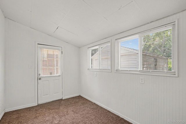 7516 Fisher Avenue, Warren, MI 48091