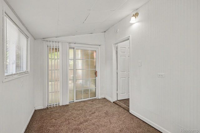 7516 Fisher Avenue, Warren, MI 48091