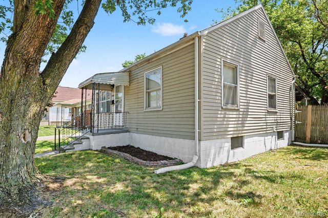 7516 Fisher Avenue, Warren, MI 48091