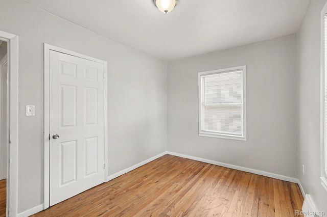 7516 Fisher Avenue, Warren, MI 48091