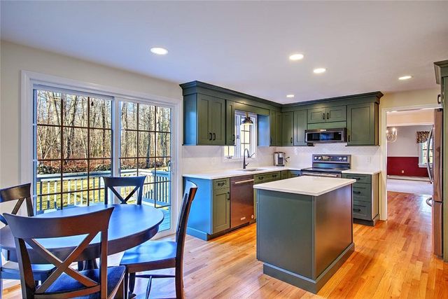 165 Bungy Road, Scituate, RI 02857