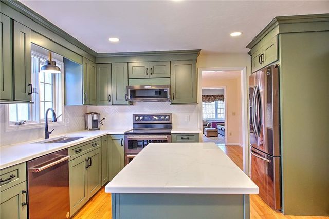 165 Bungy Road, Scituate, RI 02857