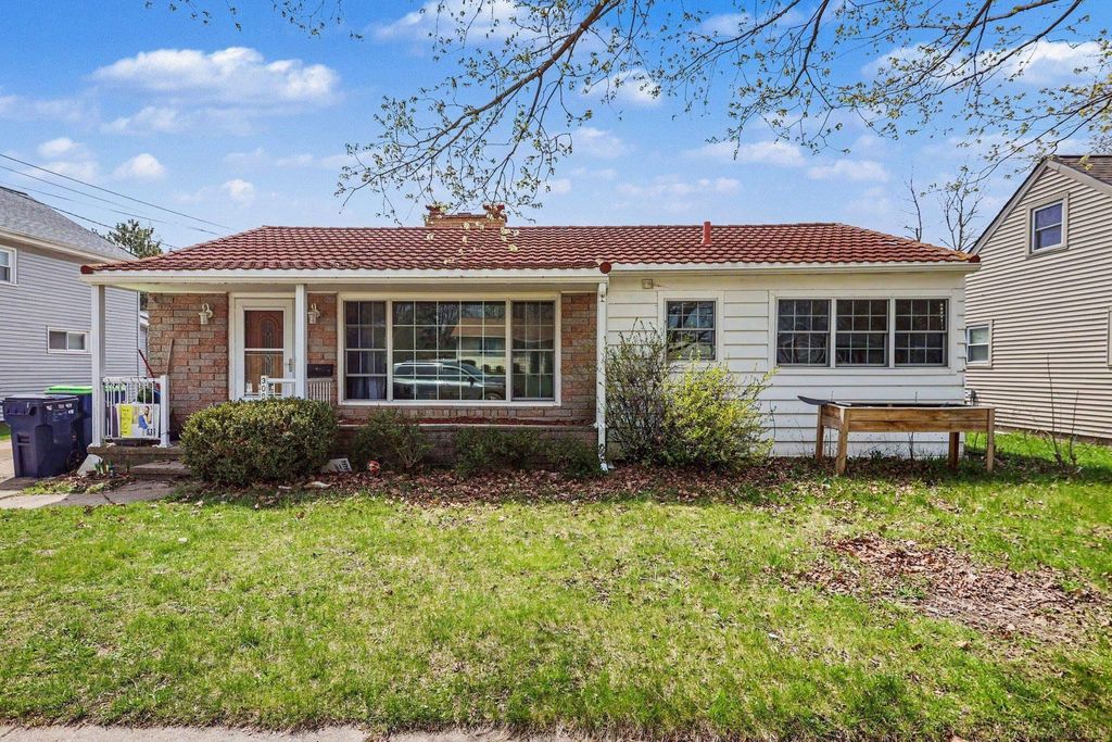 306 Sanson Street, Bay City, MI 48706