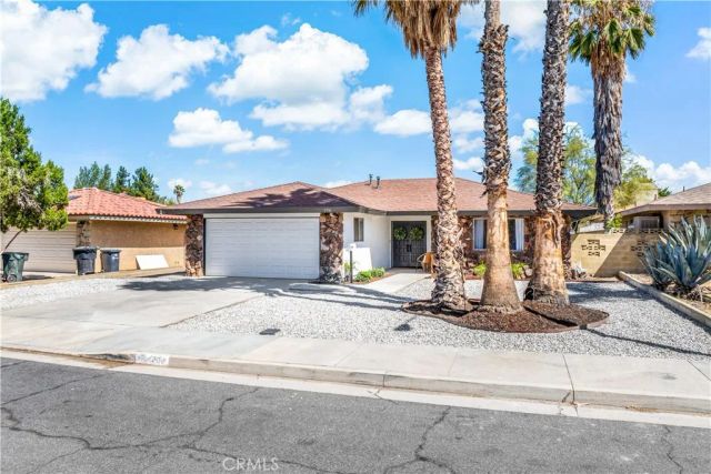 594 Montebello Place, Hemet, CA 92543