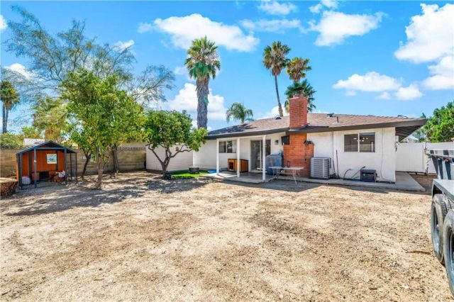 594 Montebello Place, Hemet, CA 92543