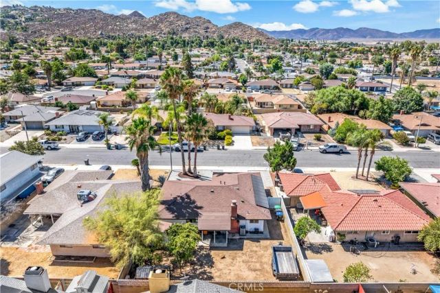 594 Montebello Place, Hemet, CA 92543