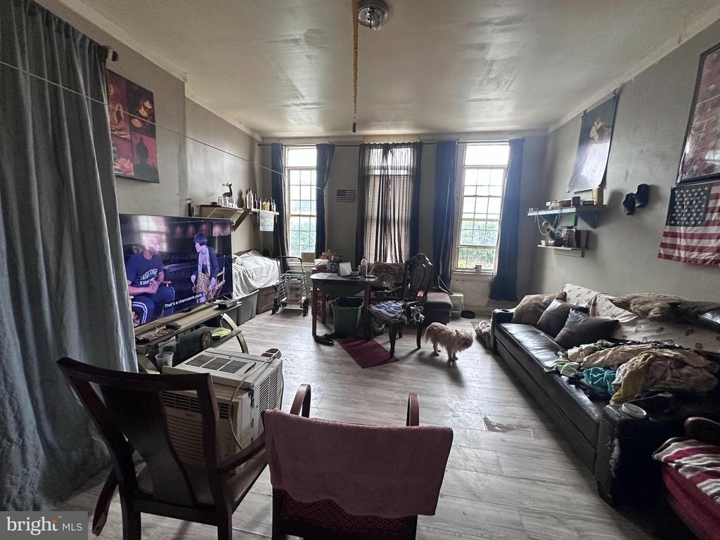 Image 13 of property listing at 741 N FULTON AVE, Baltimore, MD 21217