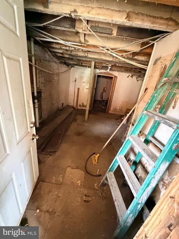 Image 27 of property listing at 741 N FULTON AVE, Baltimore, MD 21217
