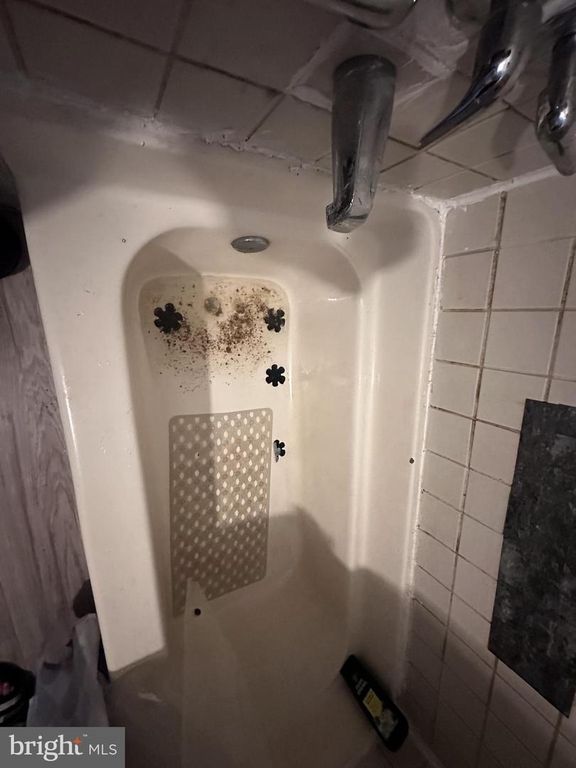 Image 7 of property listing at 741 N FULTON AVE, Baltimore, MD 21217