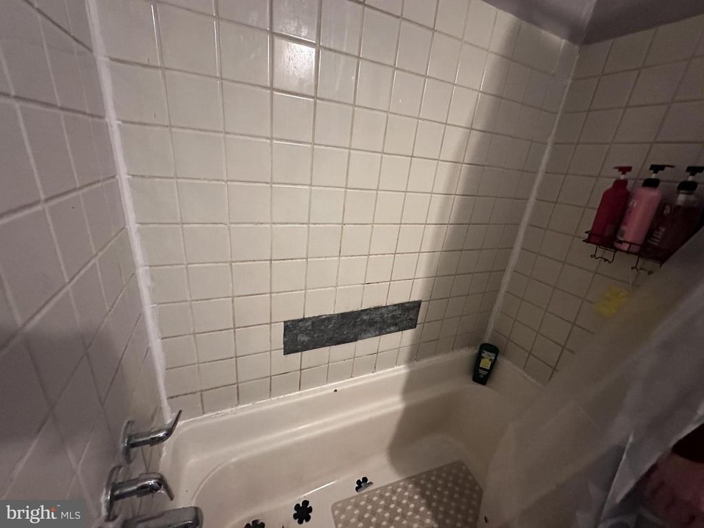 Image 8 of property listing at 741 N FULTON AVE, Baltimore, MD 21217