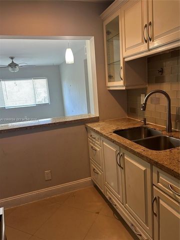 3216 Coral Ridge Dr 3216, Coral Springs, FL 33065