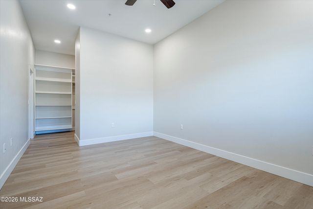 2042 E River Rd Unit 204, Tucson, AZ 85718