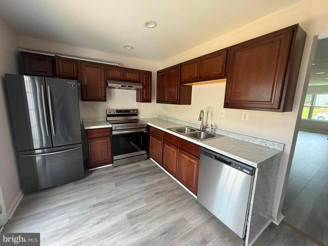 29 TAOS CIR, Middle River, MD 21220