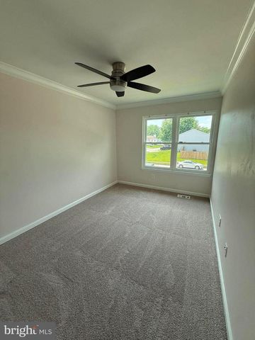 29 TAOS CIR, Middle River, MD 21220
