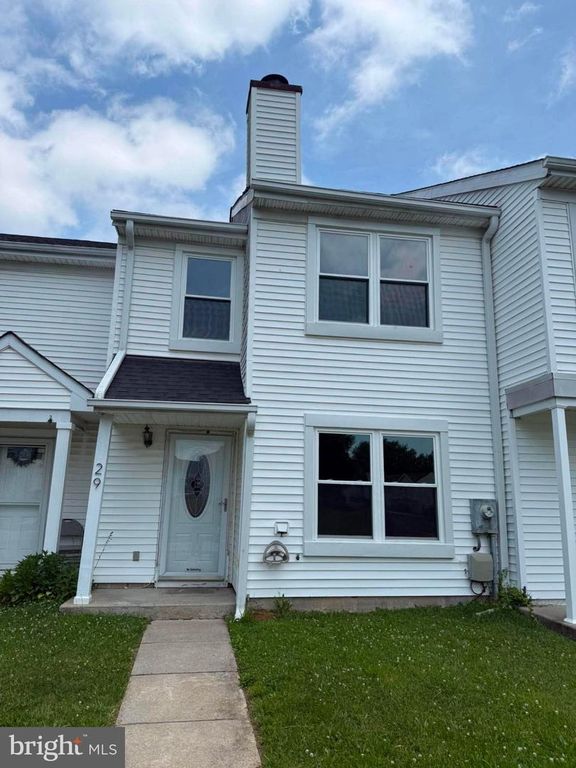 29 TAOS CIR, Middle River, MD 21220