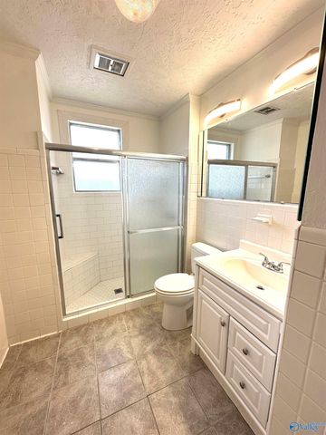 711 Nuckolls Street, Gadsden, AL 35903