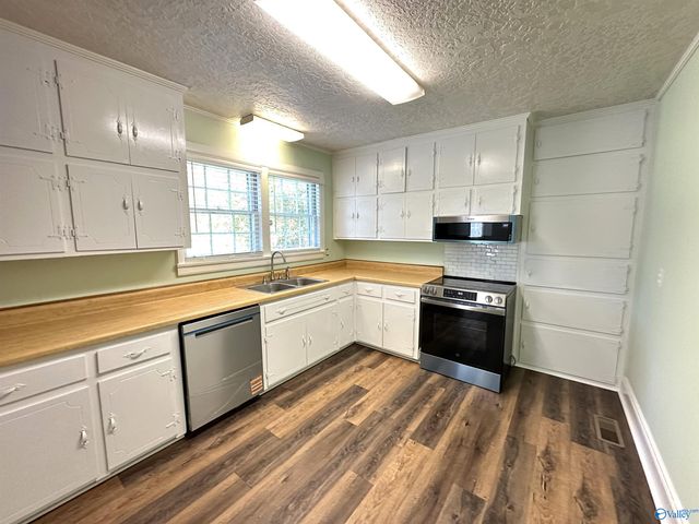 711 Nuckolls Street, Gadsden, AL 35903