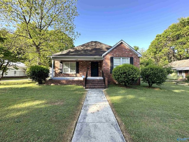 711 Nuckolls Street, Gadsden, AL 35903