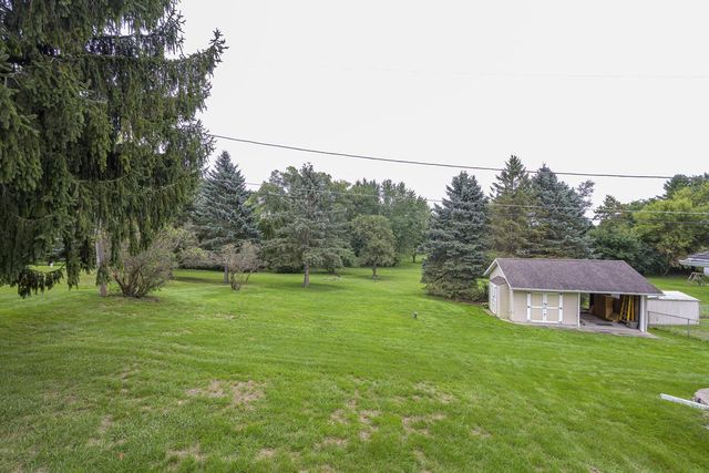 W262S3250 Ridge ROAD, Waukesha, WI 53189
