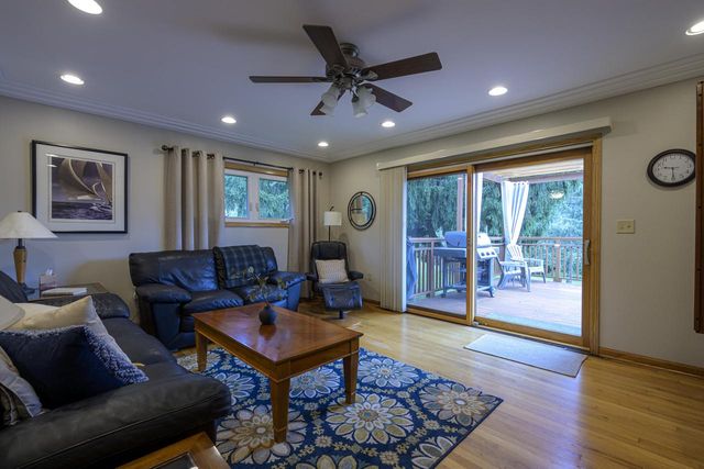 W262S3250 Ridge ROAD, Waukesha, WI 53189