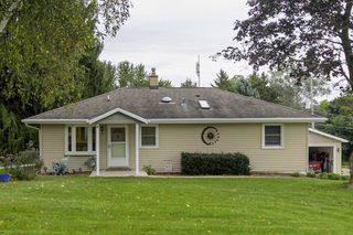W262S3250 Ridge ROAD, Waukesha, WI 53189