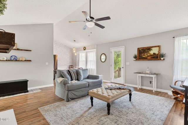 1101 Live Oak Road, Coats, NC 27521