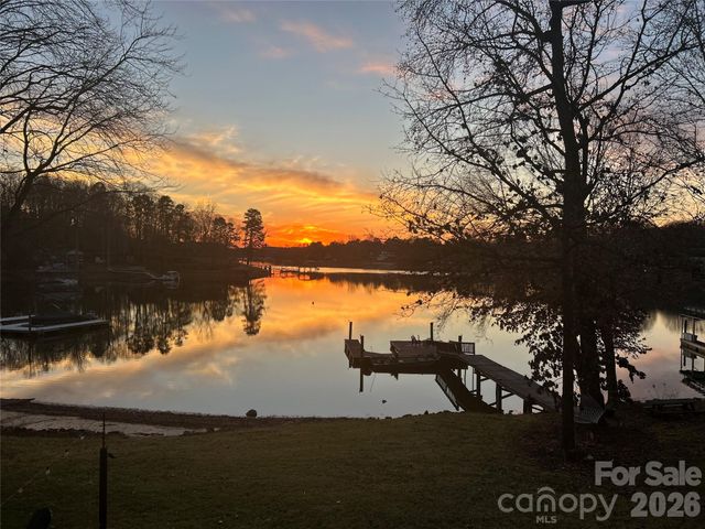 122 Lily Pad Loop, Troutman, NC 28166