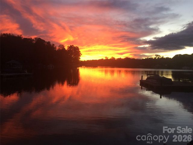 122 Lily Pad Loop, Troutman, NC 28166