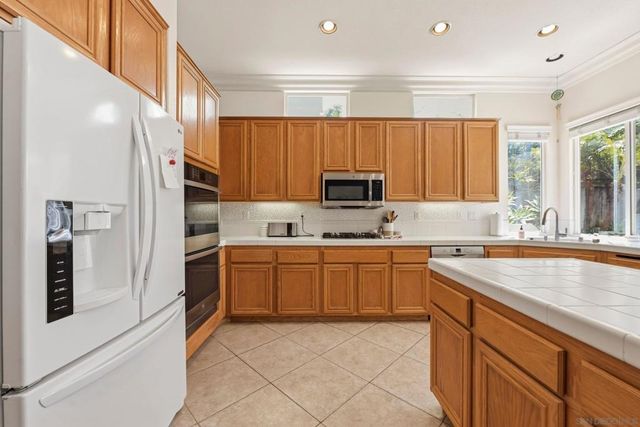 4545 Vereda Mar De Ponderosa, San Diego, CA 92130