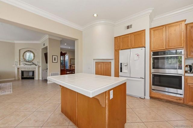 4545 Vereda Mar De Ponderosa, San Diego, CA 92130