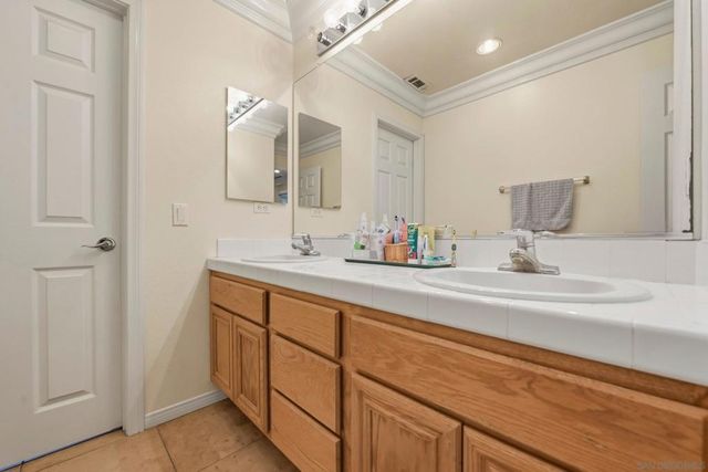4545 Vereda Mar De Ponderosa, San Diego, CA 92130