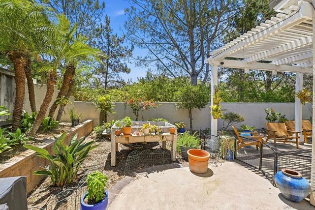 4545 Vereda Mar De Ponderosa, San Diego, CA 92130