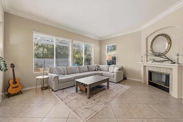 4545 Vereda Mar De Ponderosa, San Diego, CA 92130