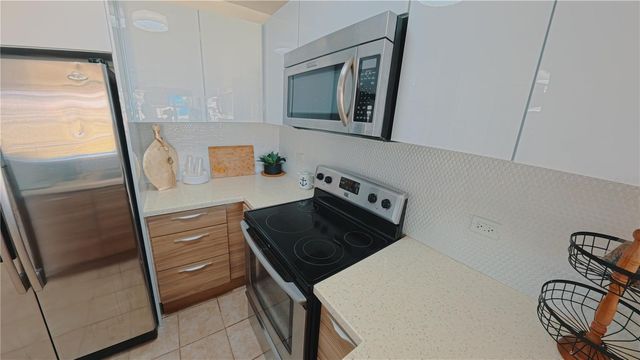 400 COND. HAUDIMAR BEACH APARTMENTS, EDIF. F F104, Isabela, PR 00662
