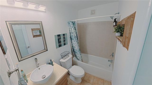 400 COND. HAUDIMAR BEACH APARTMENTS, EDIF. F F104, Isabela, PR 00662