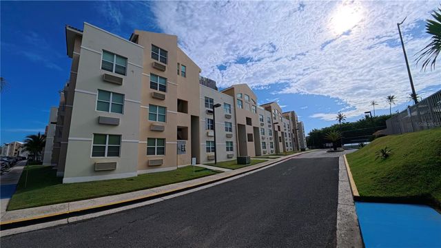 400 COND. HAUDIMAR BEACH APARTMENTS, EDIF. F F104, Isabela, PR 00662